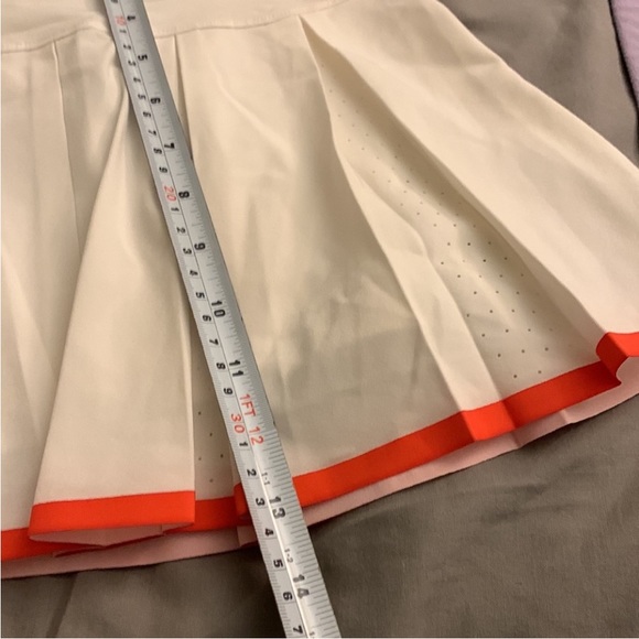 Nike white tennis skirt Dri fit, size Large. - Picture 6 of 10